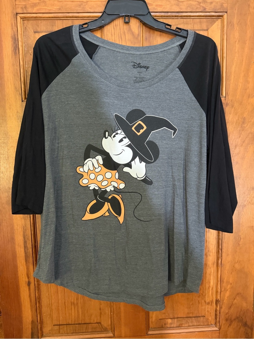 Disney Minnie Mouse Halloween Witch Shirt Women Size 1 Gray Black Raglan Top